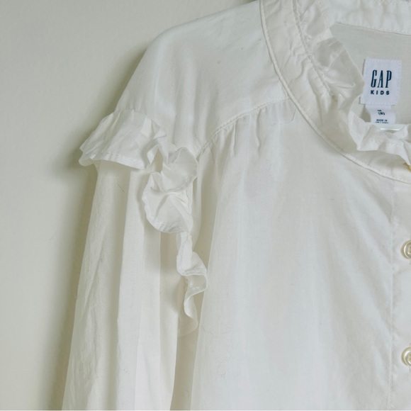 Gap Ruffled White Blouse. NEW! - Picture 4 of 5
